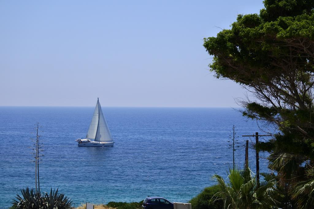 Kissonerga Beach Apartment Paphos Exterior photo